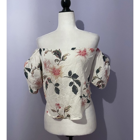 Urban Outfitters NWT Pia cold shoulder blouse - Picture 3 of 6